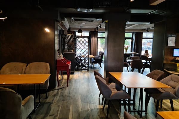 ресторан Noble Restaurant в Луцьку