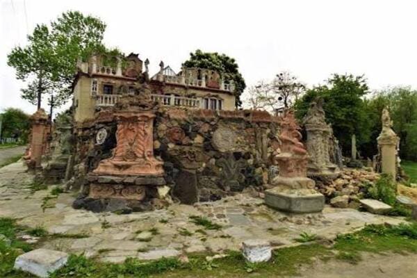 Будинок скульптора Голованя в Луцьку