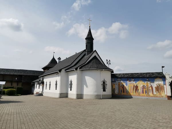 Зимненский монастир цікаві факти