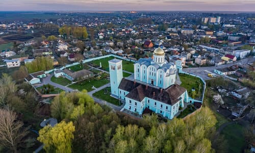 Володимир для туриста: куди піти та на що подивитися