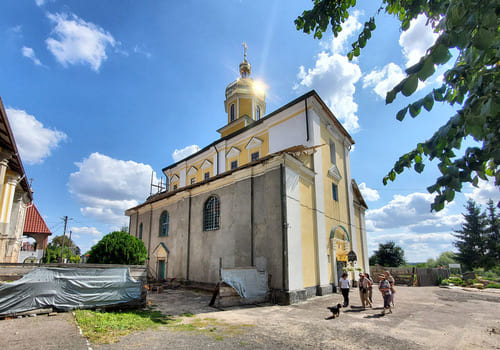 костел в Жидичині