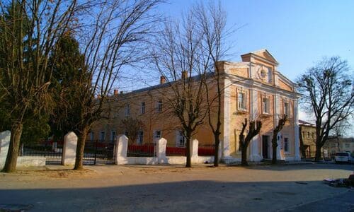 Монастир ордена тринаїтів в Луцьку.