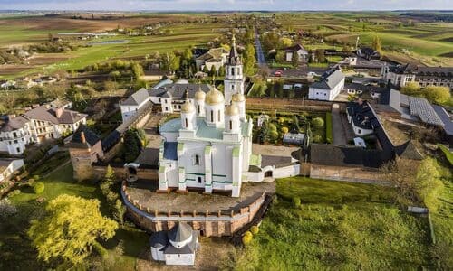 Монастирі Волині