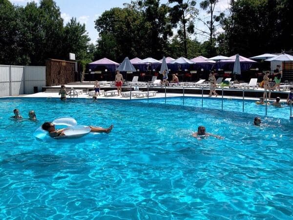 Rotonda Beach Club басейн Луцьк