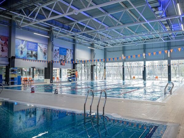 басейн у Луцьку для дорослих 