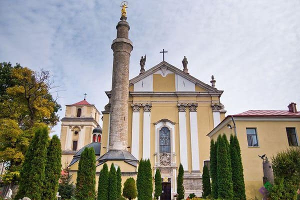 Костел святих апостолів Петра і Павла Камінь-Каширський